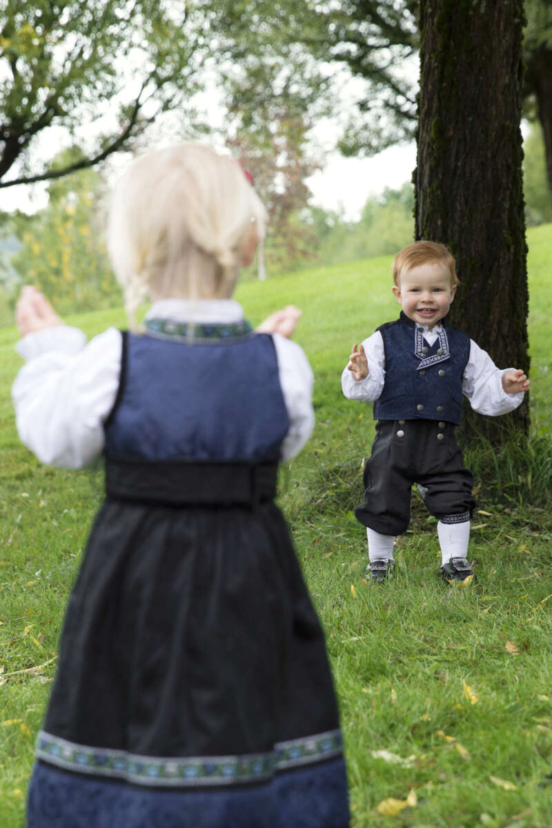 Småtroll Ida festdrakt baby