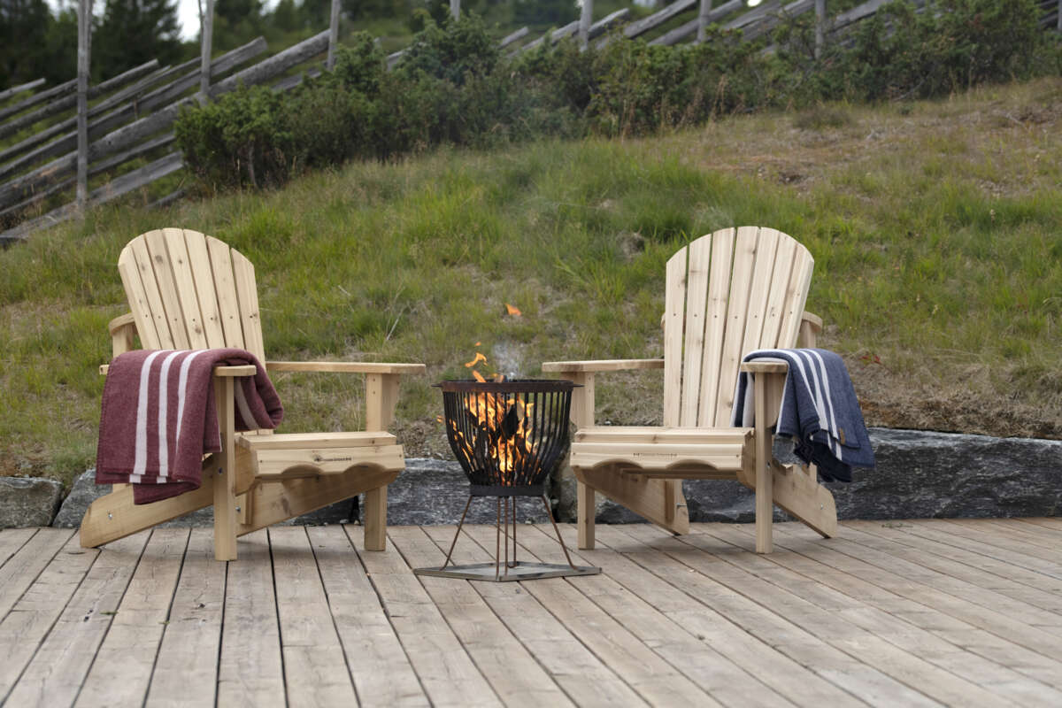 Canadian Outdoor stol