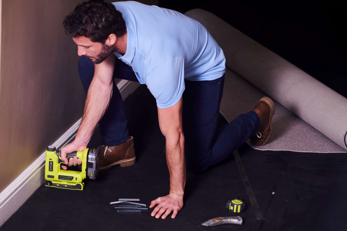 Ryobi ONE+ R18ST50-0 stiftepistol u/batteri