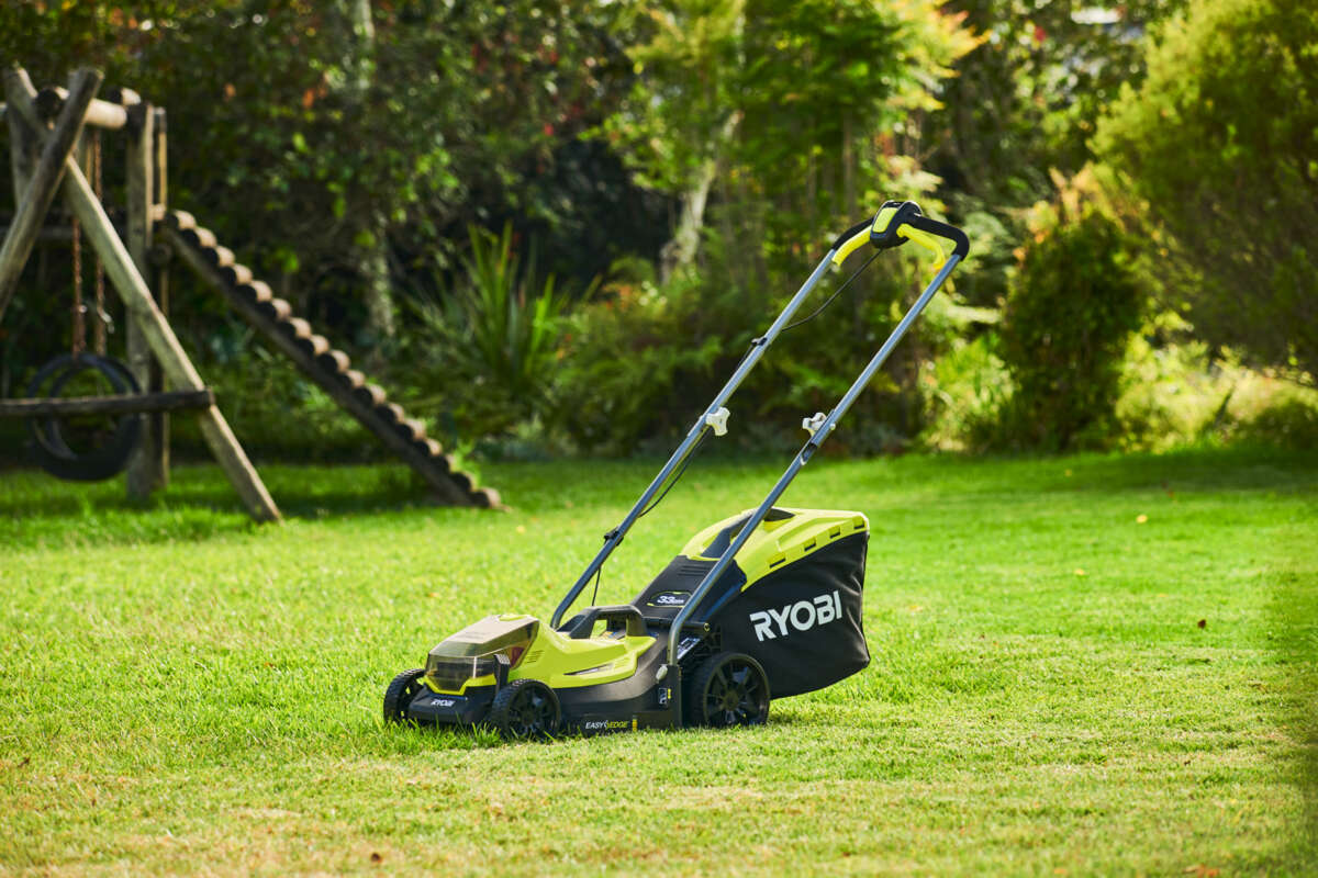 Ryobi OLM1833B gressklipper u/batteri