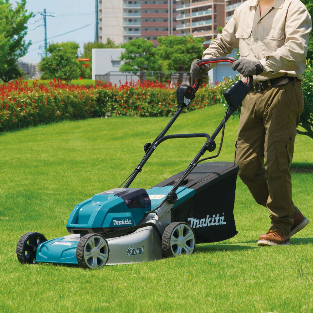 Makita DLM460Z gressklipper