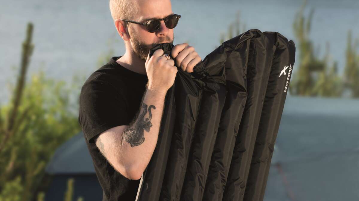 Easy Camp Hexa oppblåsbart liggeunderlag 2022