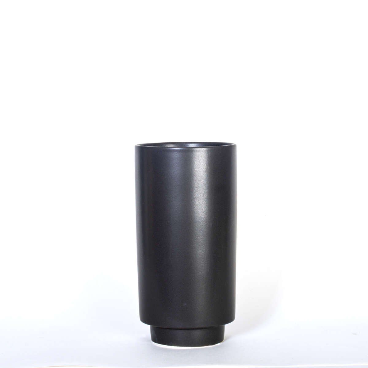 Vase i glasert keramikk