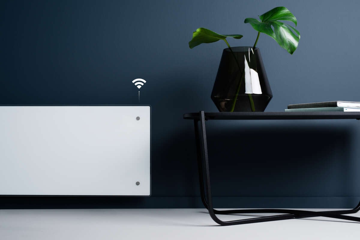 Adax Clea WiFi glass panellist panelovn