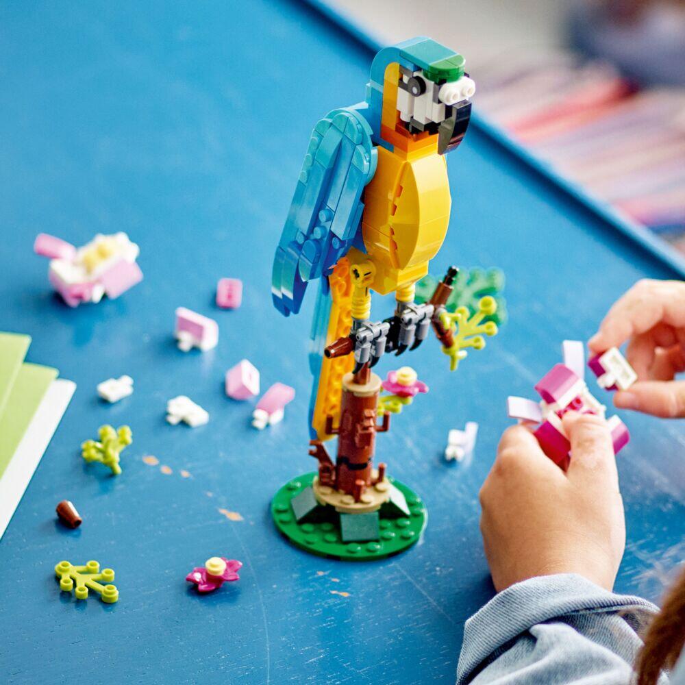 LEGO® Creator Eksotisk papegøye 31136