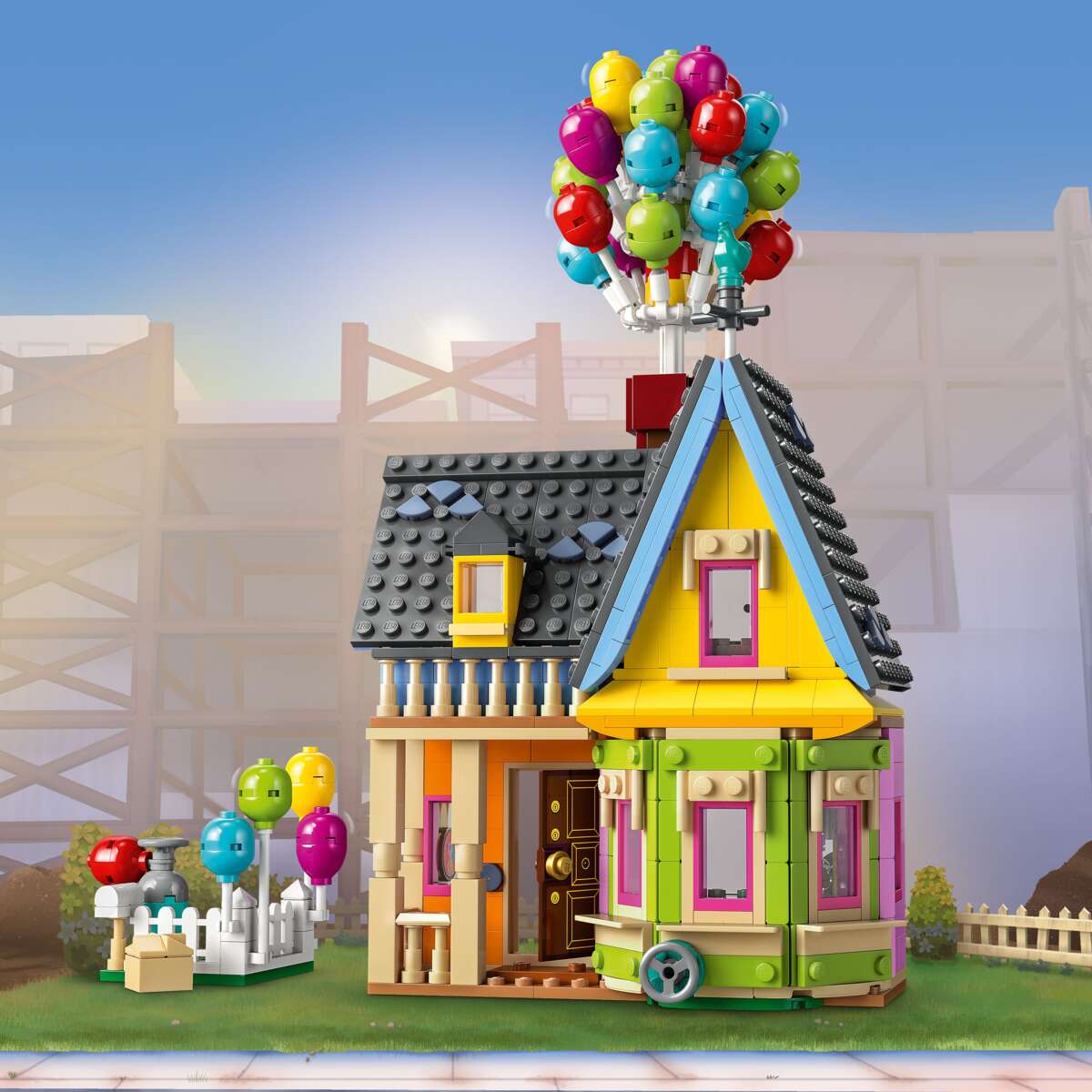 LEGO® Disney Pixar Huset fra «Se opp» 43217