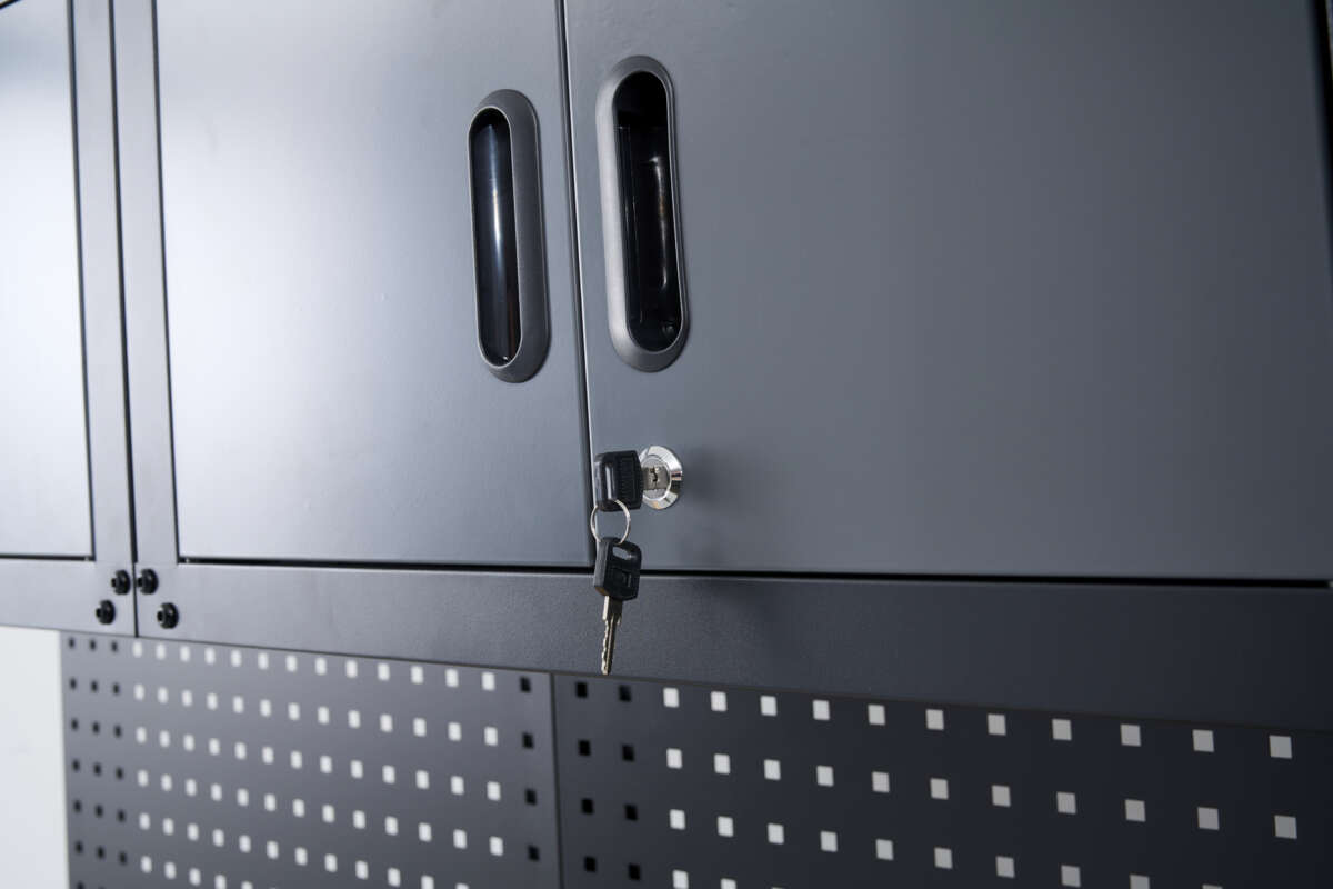 Probuilder arbeidsbenk med skap