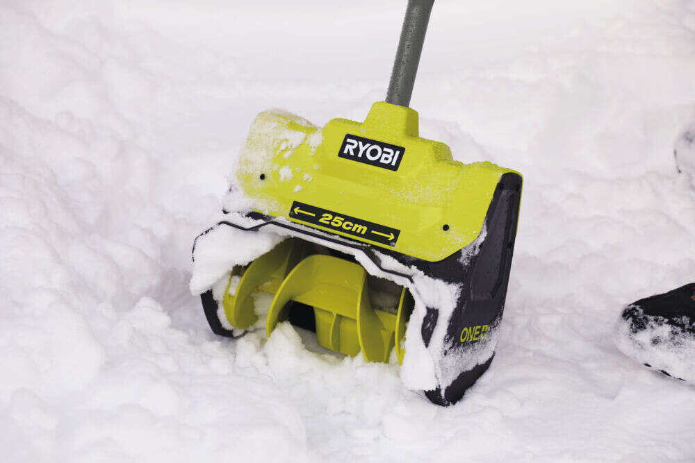 Ryobi ONE+™ RY18ST25A-0 snøslynge u/batteri