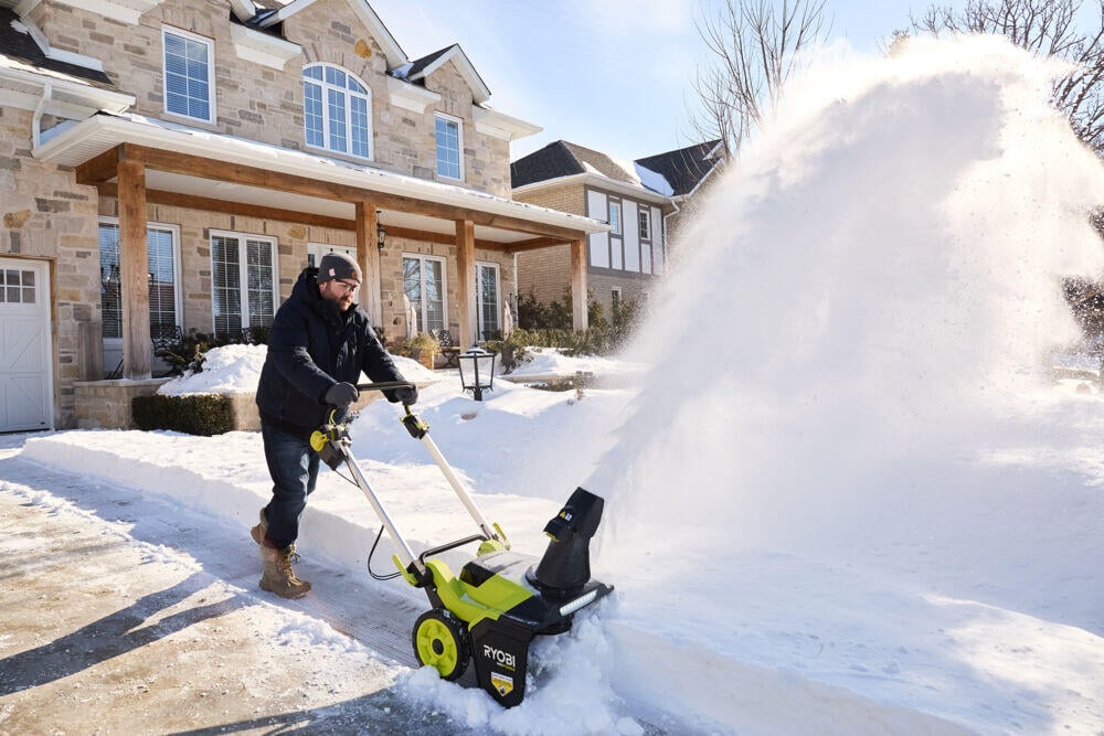 Ryobi RY36STX53A-150 snøfreser m/batteri