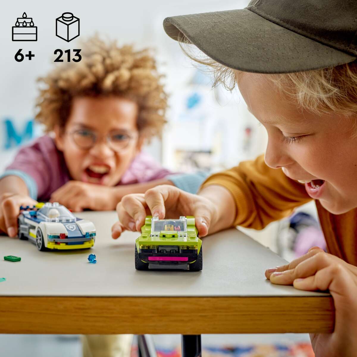 LEGO® City Politibil på muskelbil-jakt 60415