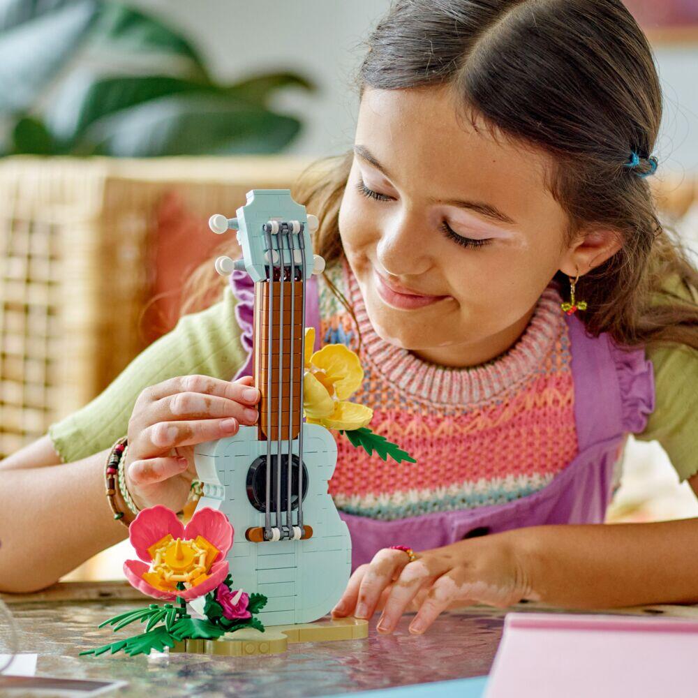 LEGO® Creator Tropisk ukulele. 3-i-1-lekesett 31156