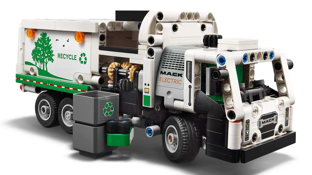 LEGO® Technic Mack® LR Electric søppelbil 42167