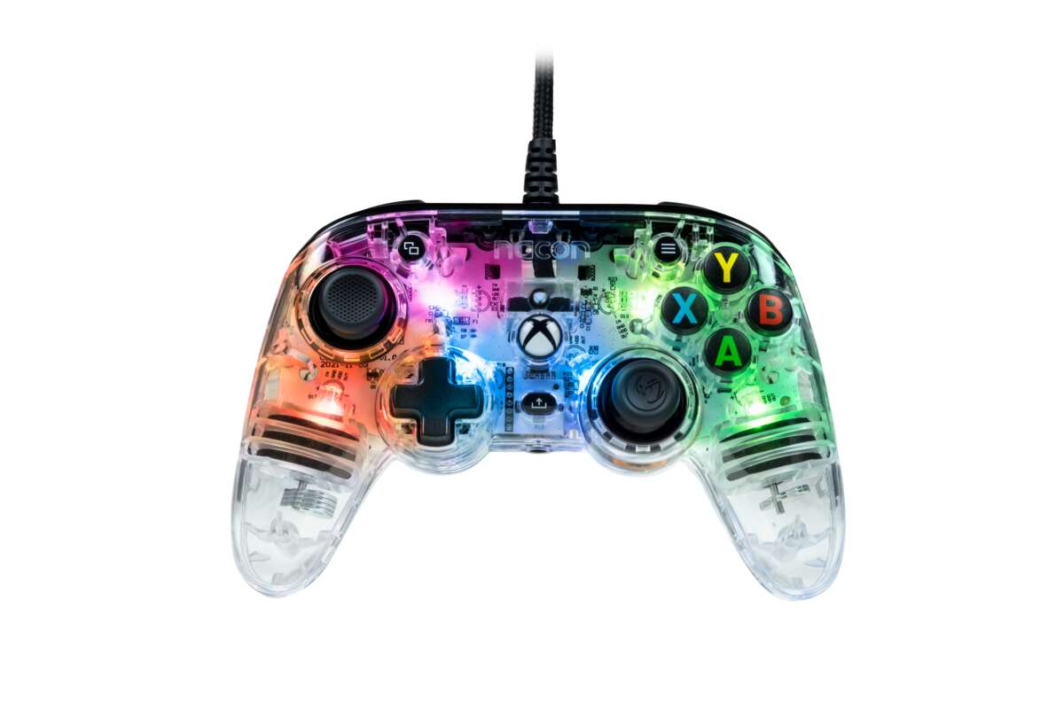 NACON™ Pro Compact Colorlight kontroller til Xbox