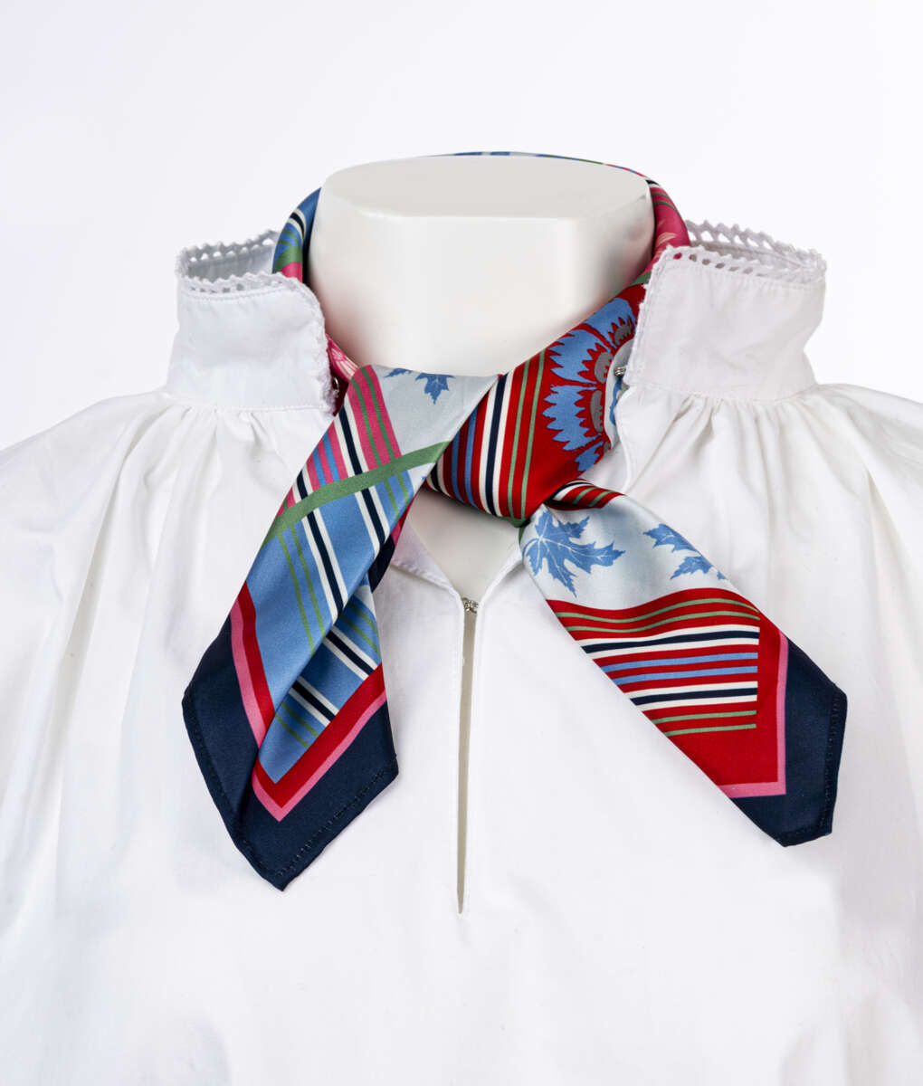 Satinskjerf til festdrakt