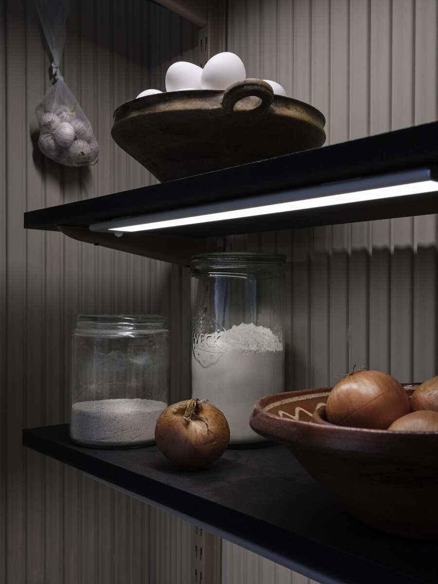 Ledvance Linear LED Flat Sensor + USB lyslist