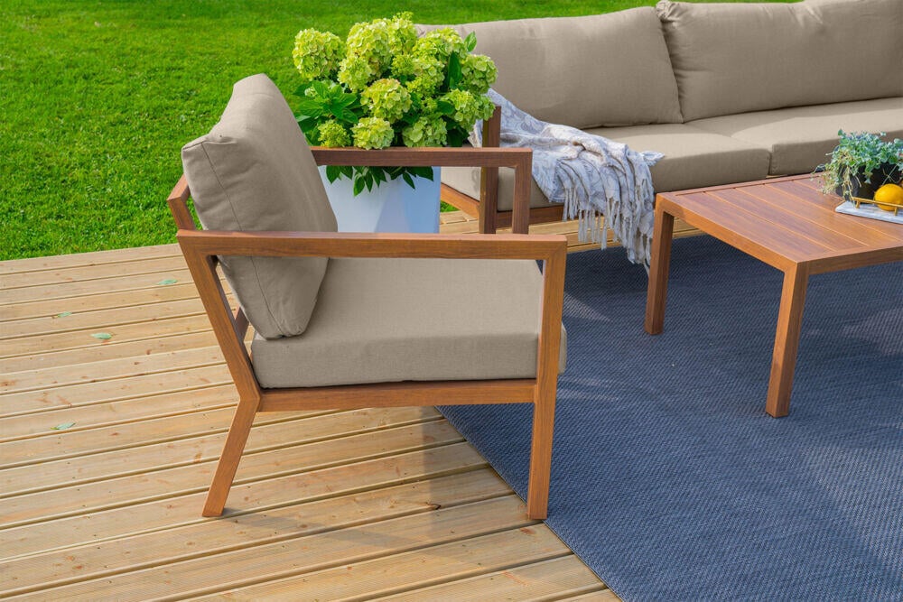 Røst sofagruppe teak og beige impregnerte putetrekk