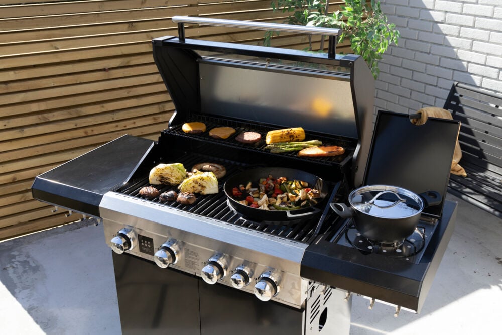 FCC Chef's Supreme Pro 4.1 gassgrill, inkludert trådløst termometer