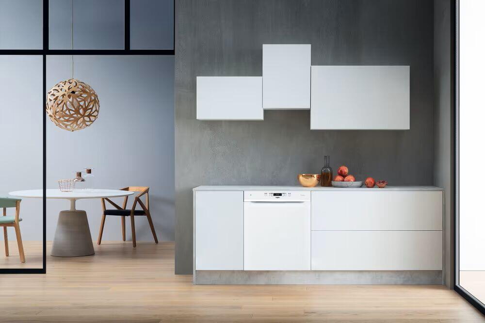 Whirlpool WUC 3C32 P oppvaskmaskin