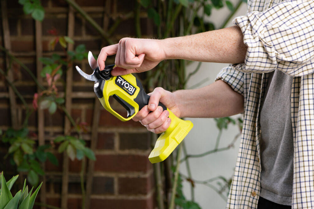 Ryobi RY18SCXA-0 grensaks u/batteri