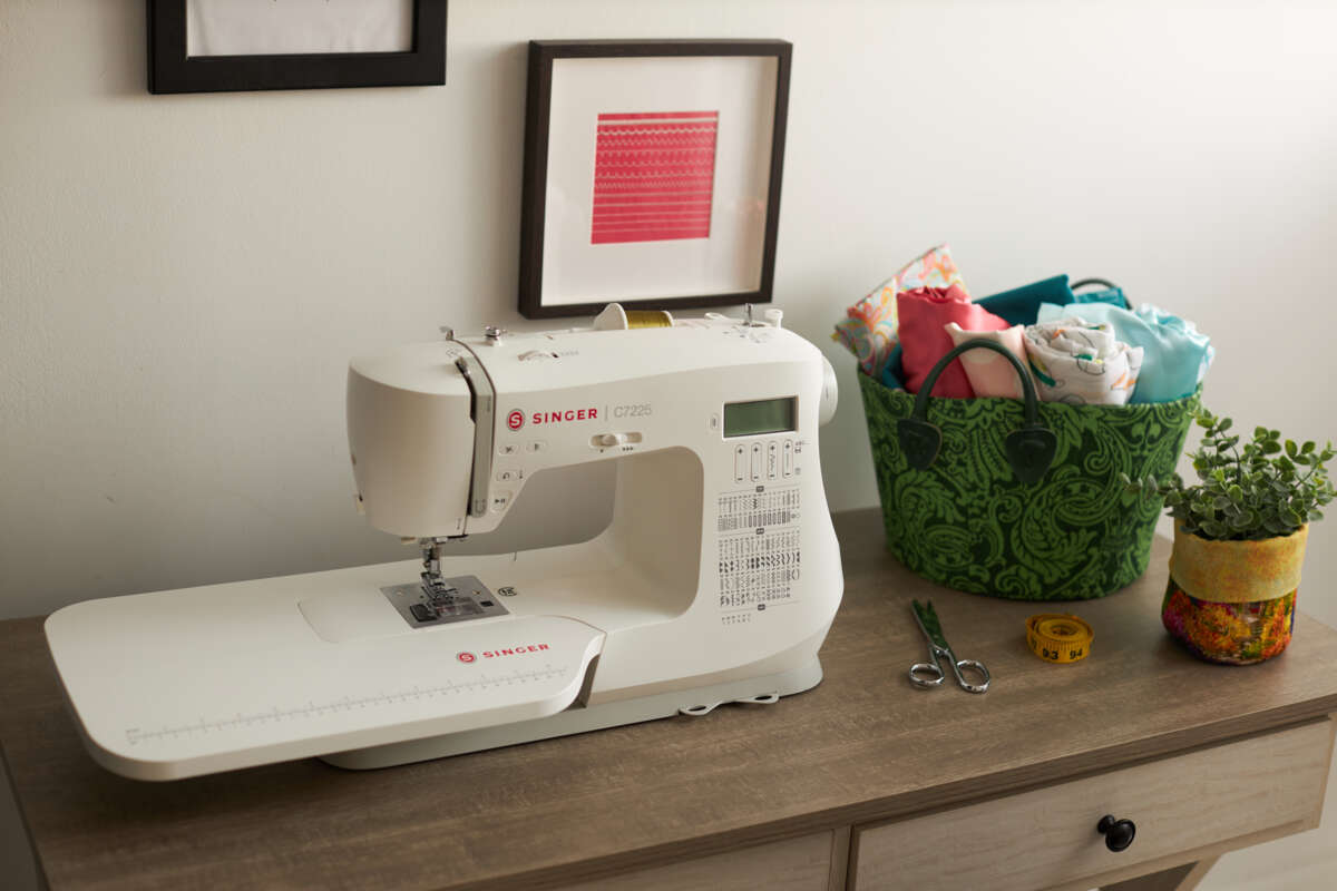SINGER® C7225 symaskin