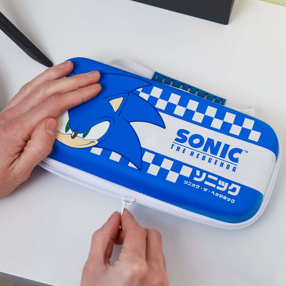 numskull® Official Sonic the Hedgehog Character Design Nintendo Switch™ Case