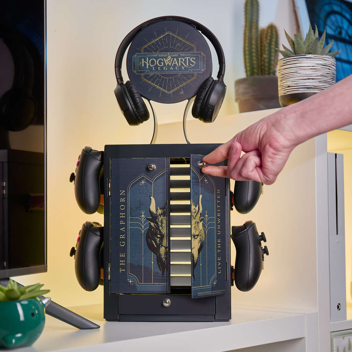 numskull® Official Hogwarts Legacy Gaming Locker