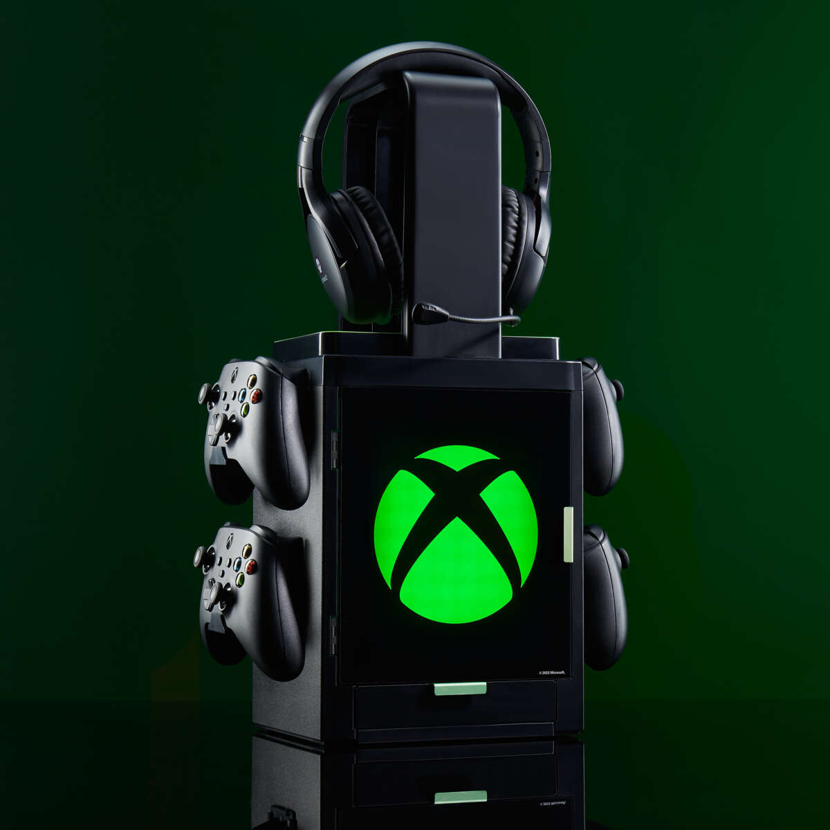 numskull® Official Xbox Gaming Locker (LED Version)