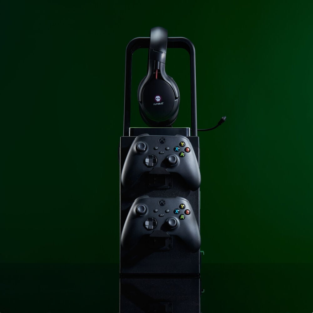 numskull® Official Xbox Gaming Locker (LED Version)