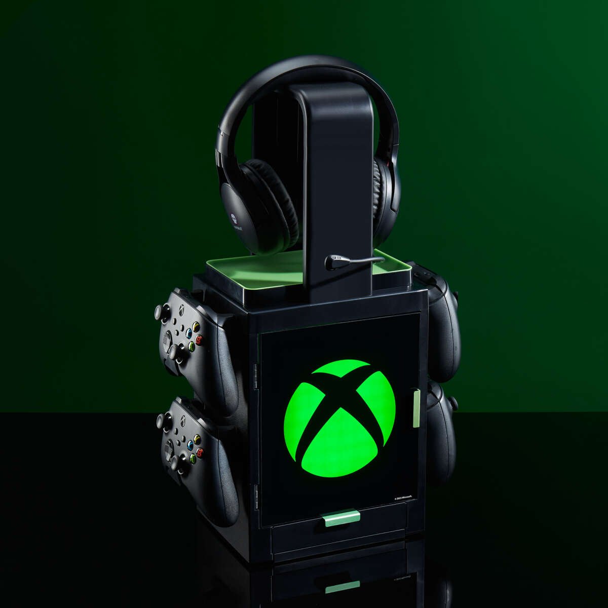 numskull® Official Xbox Gaming Locker (LED Version)