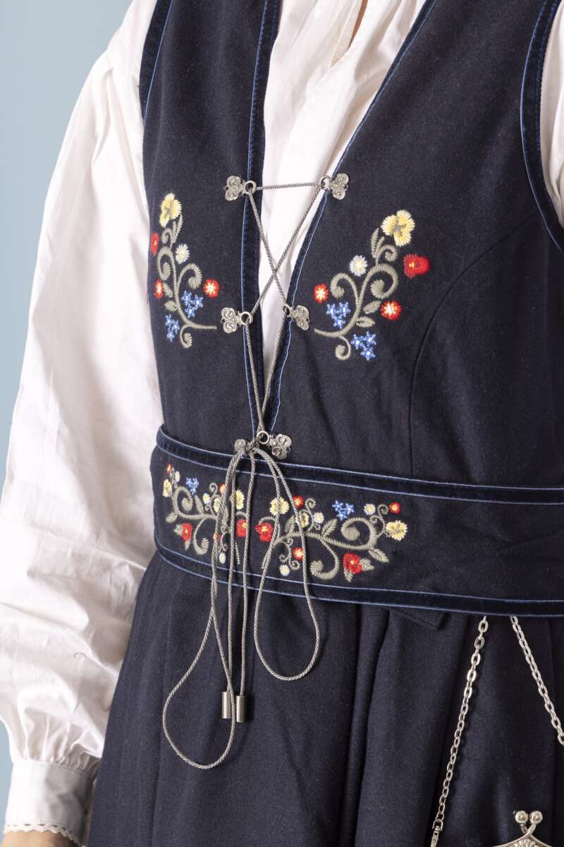 Ingrid festdrakt dame