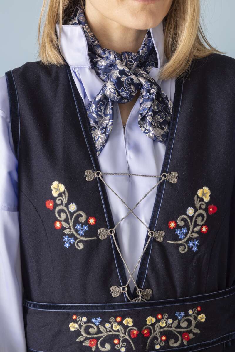 Ingrid festdrakt dame