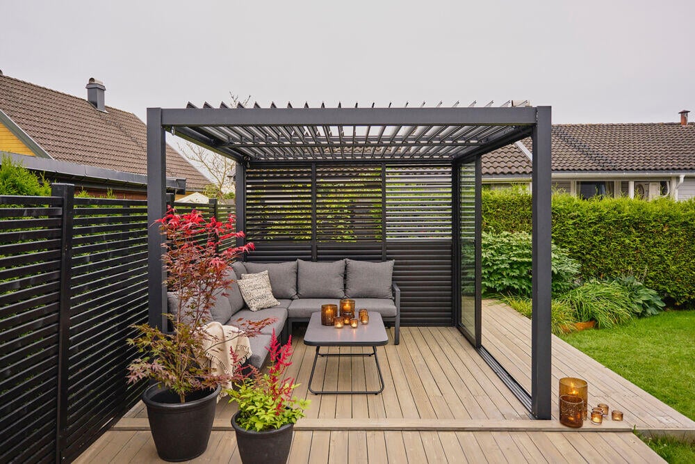 Krifon Stavern pergola lamellvegg