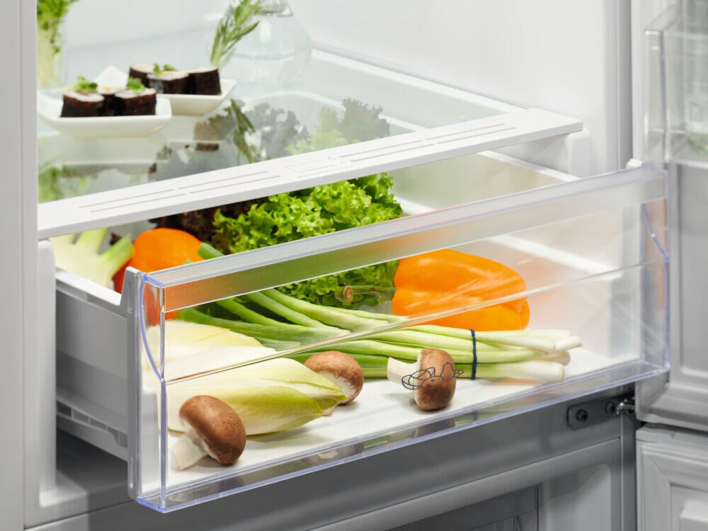 Electrolux LNB1LE34WR kombiskap