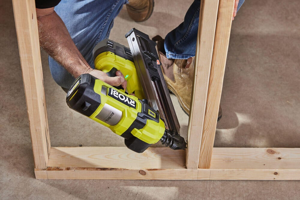 Ryobi ONE+ HP RFN1834X-0 spikerpistol u/batteri