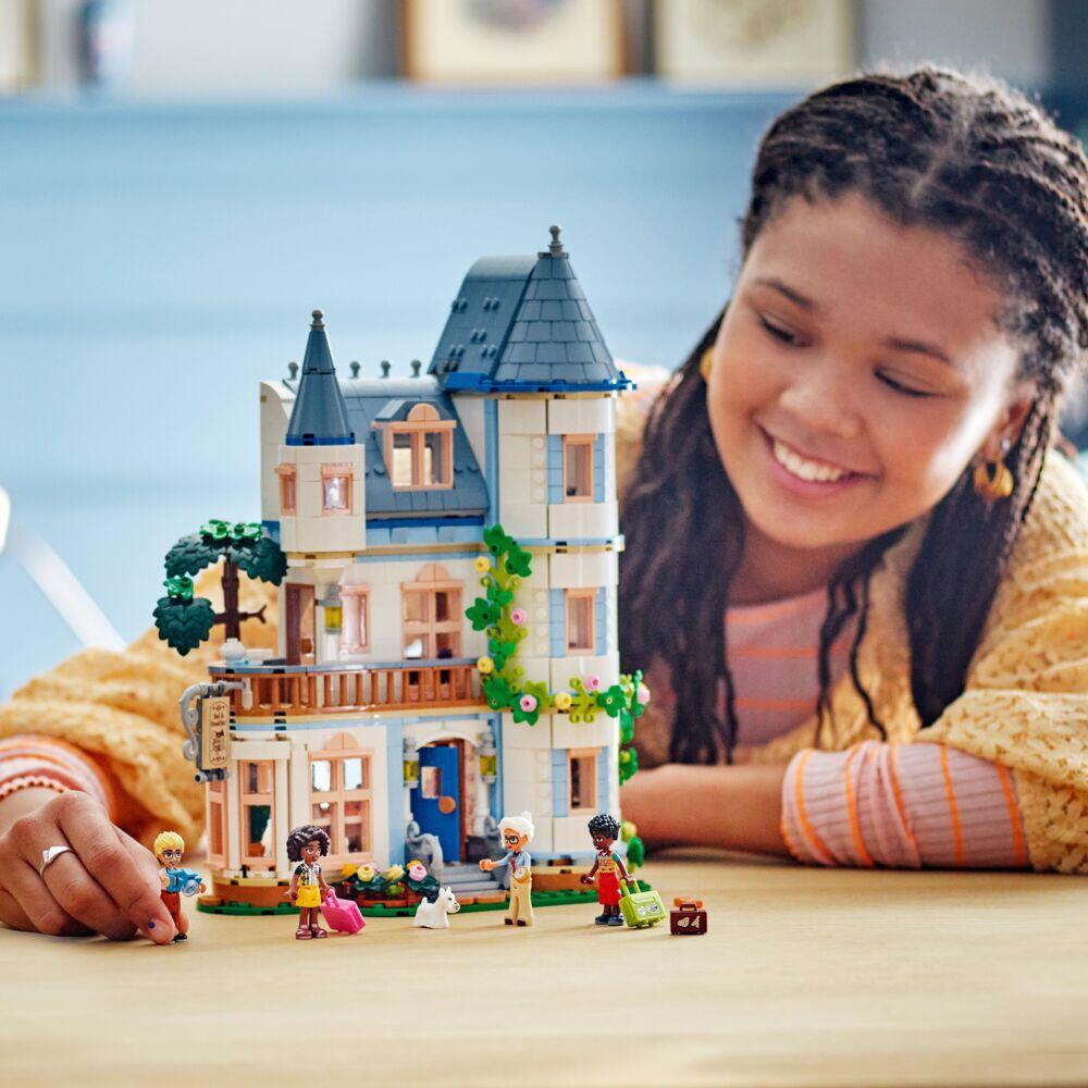 LEGO® Friends Slottshotell med frokost 42638