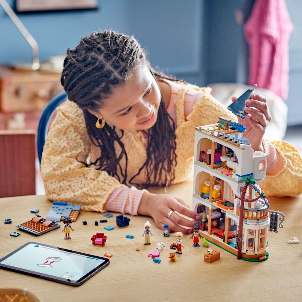 LEGO® Friends Slottshotell med frokost 42638