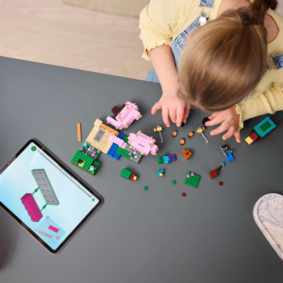 LEGO® Minecraft® Hage med kirsebærtrær 21260