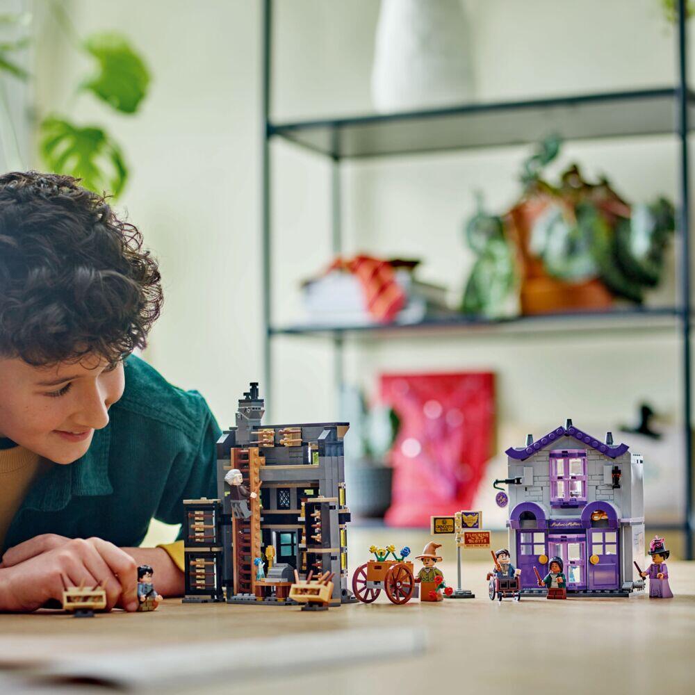 LEGO® Harry Potter™ Olivanders og Madam Malkins Gevanter 76439