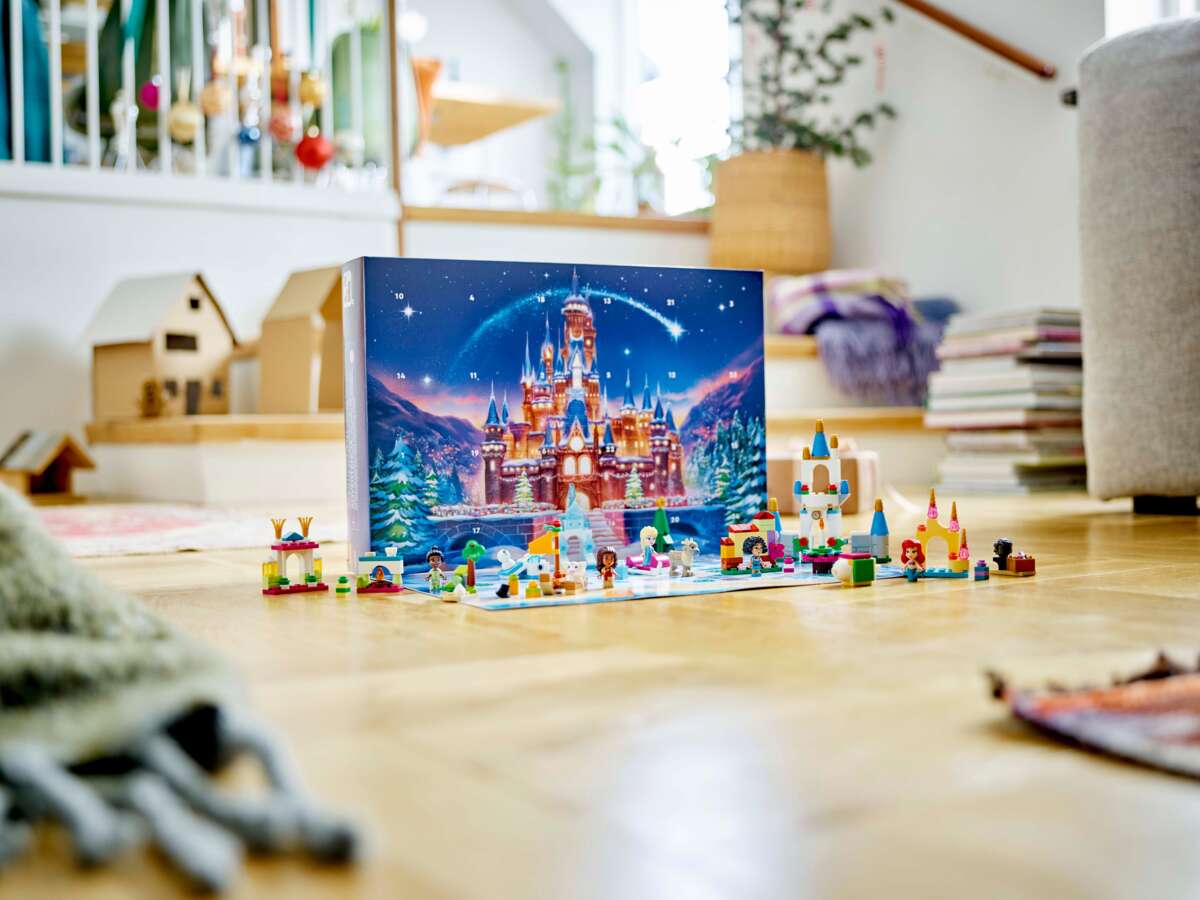 LEGO® ǀ Disney Julekalender 2024 43253
