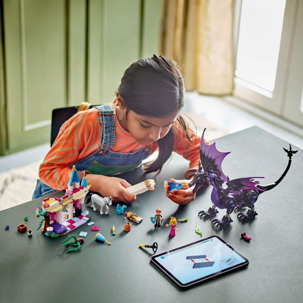 LEGO® Disney Princess Maleficent i drageform 43240