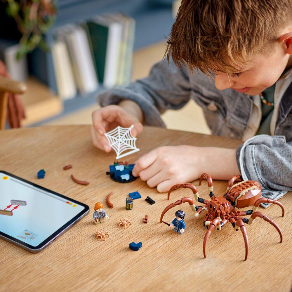 LEGO® Harry Potter™ Argarapp i Den forbudte skogen 76434