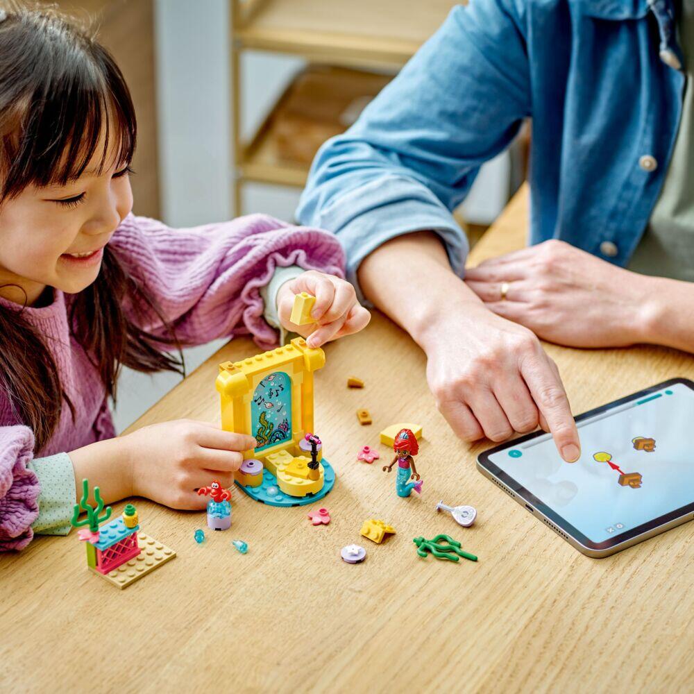 LEGO® Disney Princess Ariels musikkscene 43235