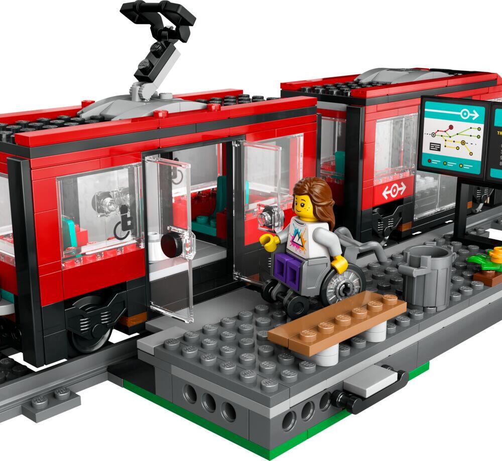 LEGO® City Trikkeholdeplass 60423