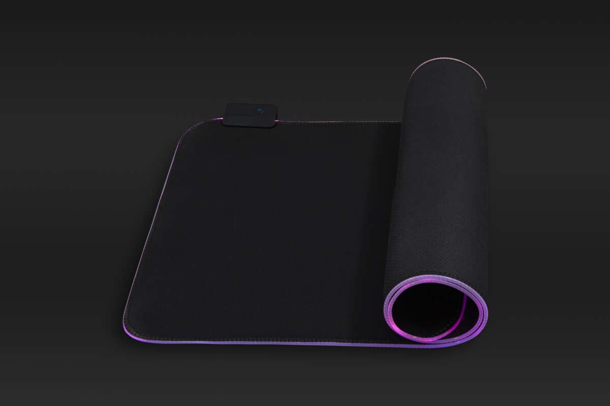 SureFire Silent Flight RGB-680 gamingmusematte