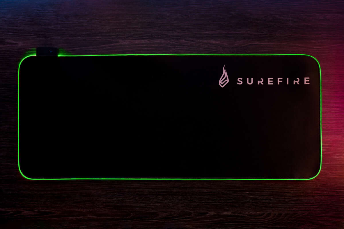 SureFire Silent Flight RGB-680 gamingmusematte