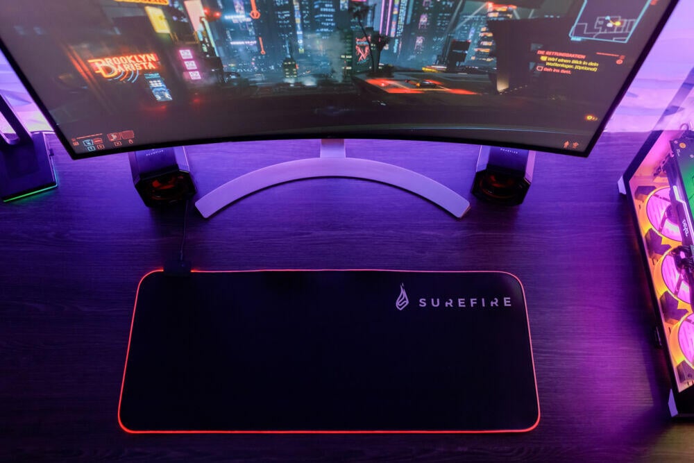 SureFire Silent Flight RGB-680 gamingmusematte