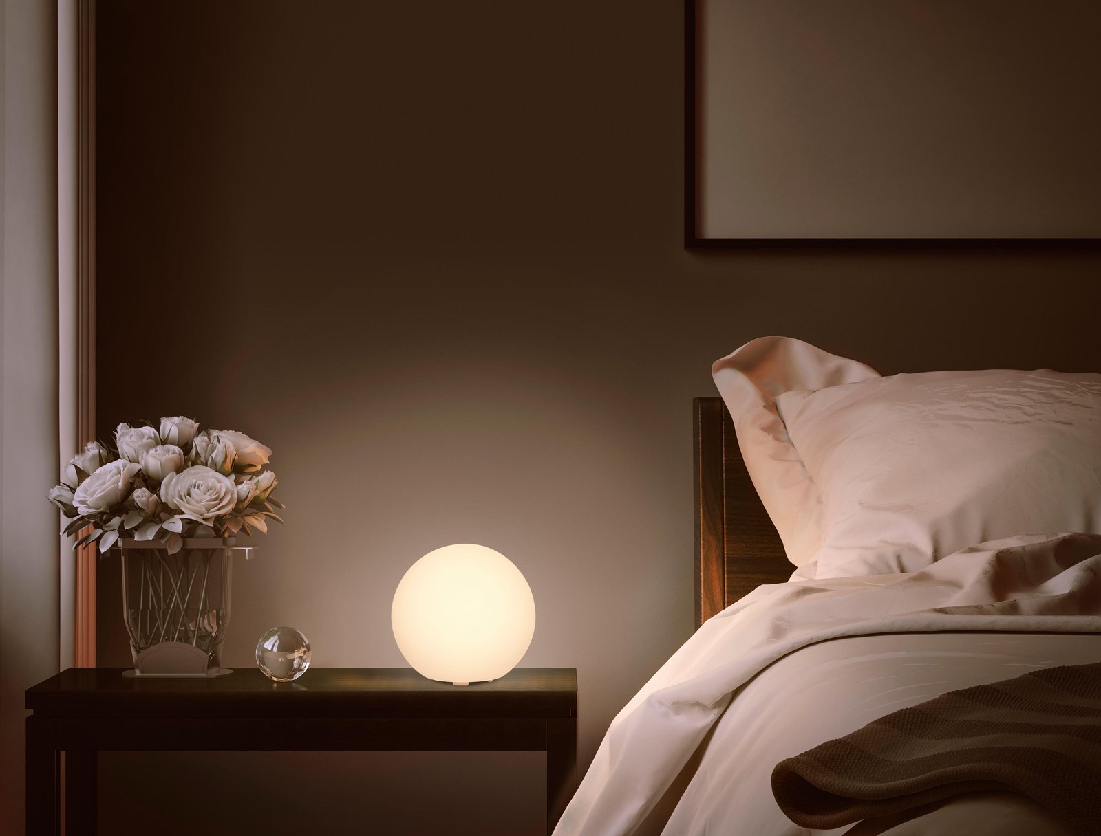 Lampe på nattbord