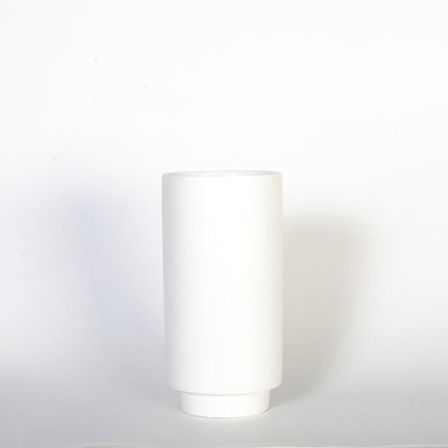 Vase i glasert keramikk
