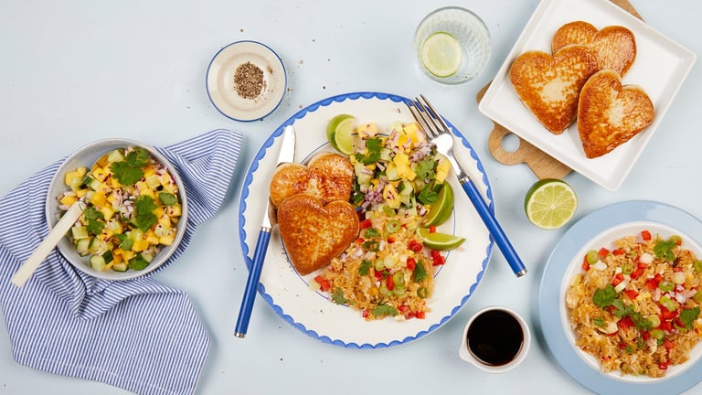 Hjertekaker med fried rice og mangosalsa