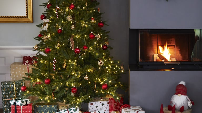 Kunstig juletre fra Obs